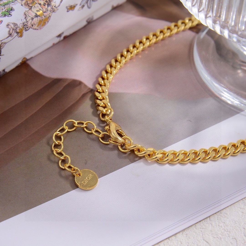 chr1st1an D10r necklaces
